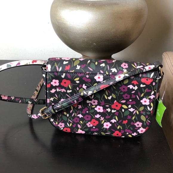 SOLD Kate Spade Floral Laurel Way Boho Purse - Picture 3 of 6